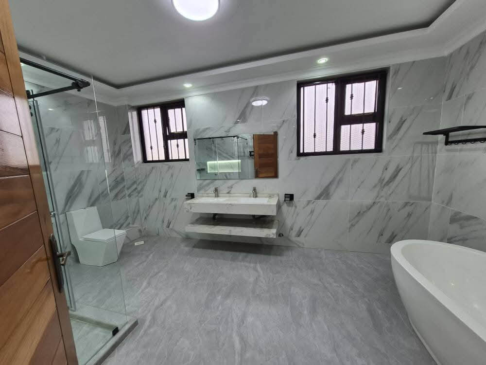 luxury-5-bedroom-maisonette-for-sale-in-runda