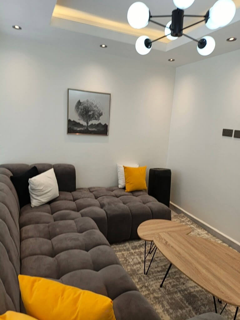 4-bedroom-house-with-rooftop-lounge