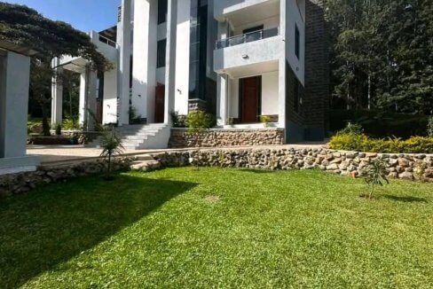 6 bedroom house for sale Karen Nairobi